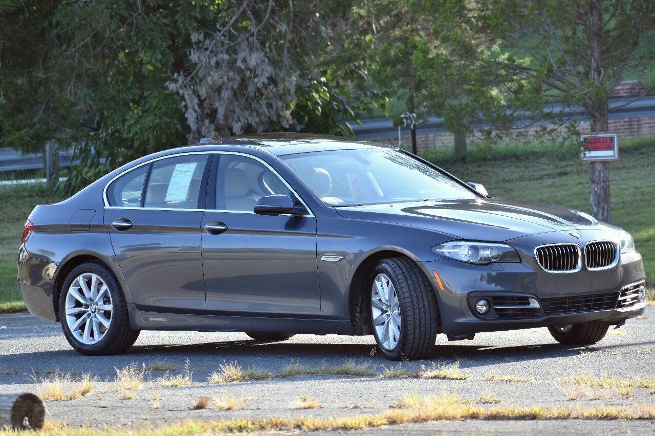 Used 2016 BMW 535i xDrive Sedan AWD/4WD image 4