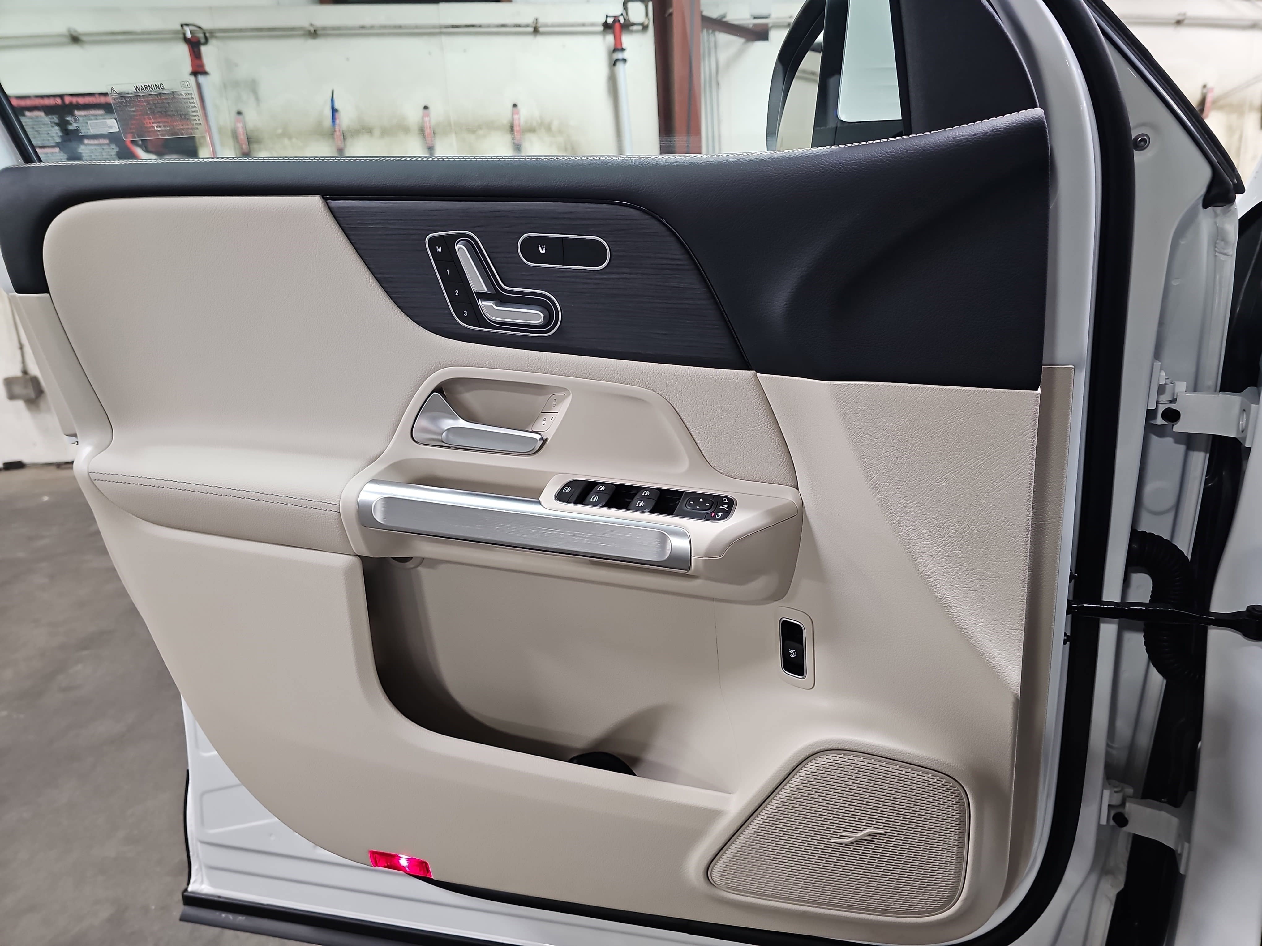 Certified 2026 Mercedes-Benz GLB 250 4MATIC image 28