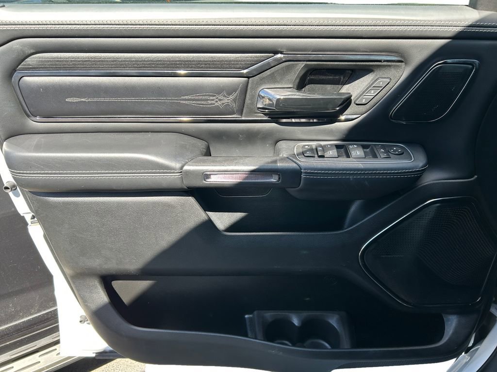Used 2022 RAM 1500 Limited AWD/4WD image 16