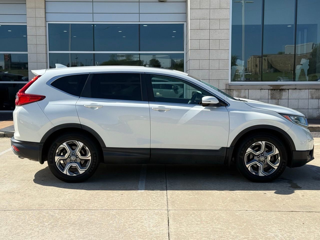 Used 2018 Honda CR-V EX-L image 7