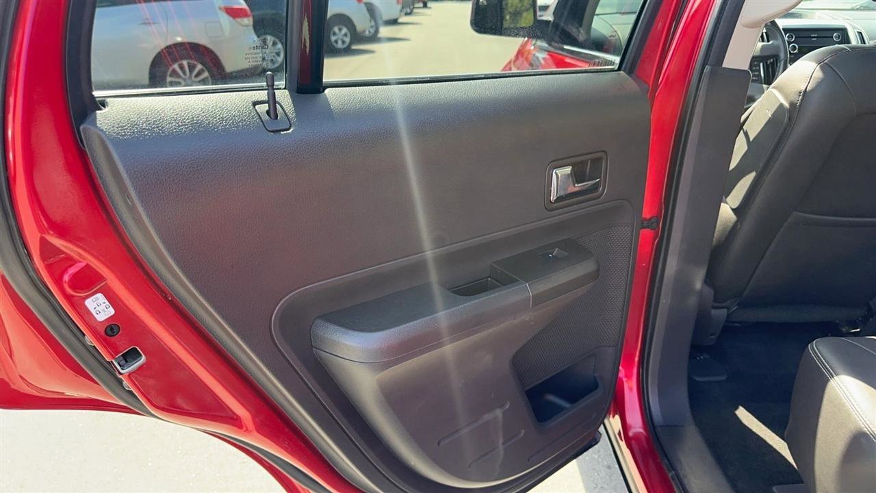 Used 2010 Ford Edge Limited FWD image 38