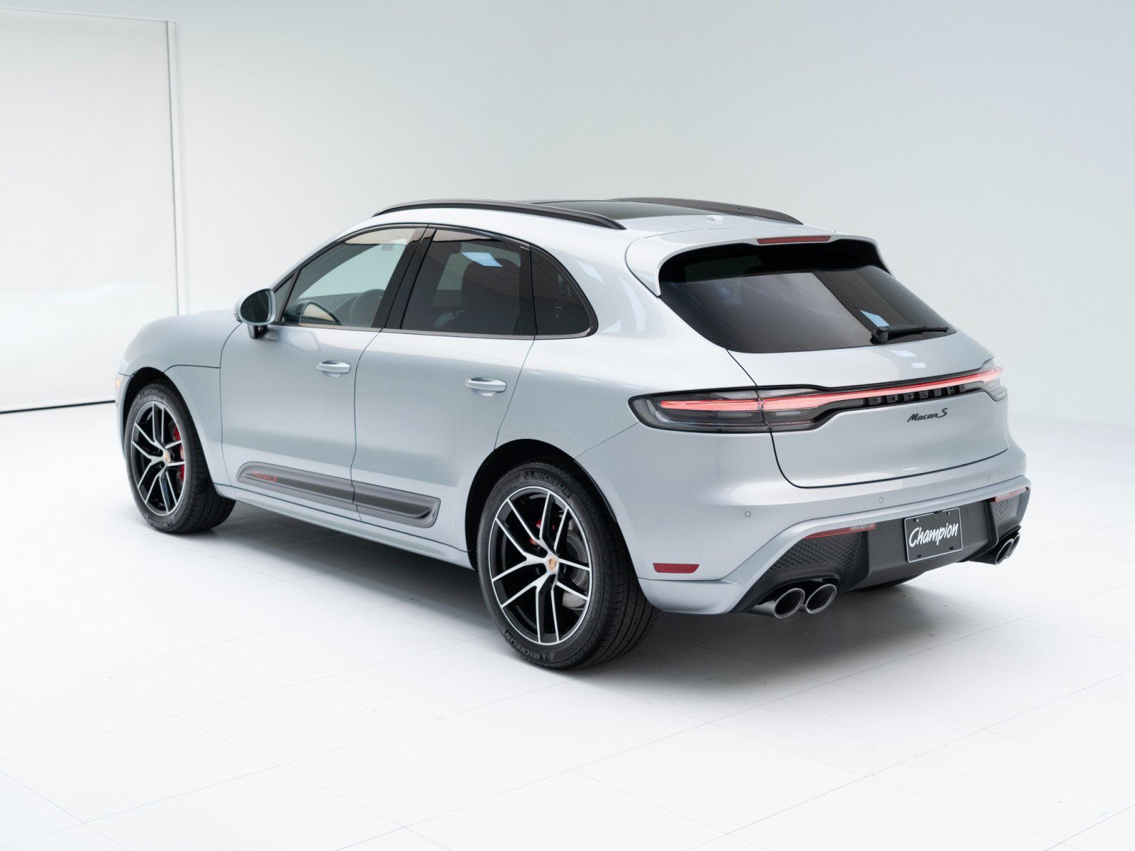 New 2026 Porsche Macan S AWD/4WD image 3