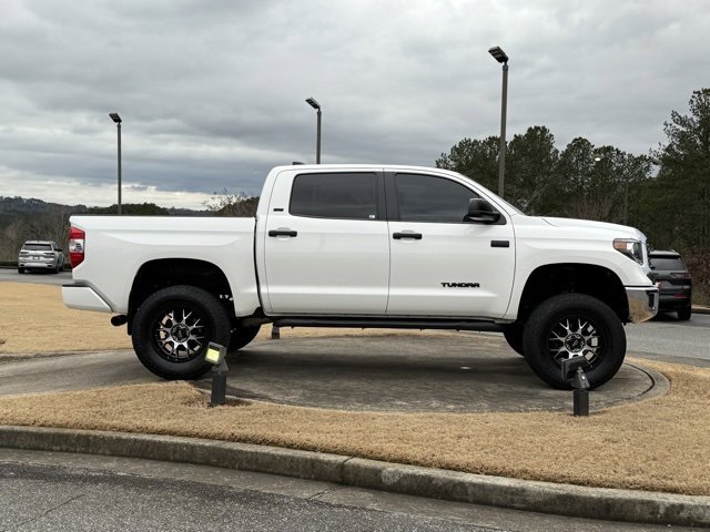 Used 2020 Toyota Tundra SR5 w/ SR5 Convenience Package image 8
