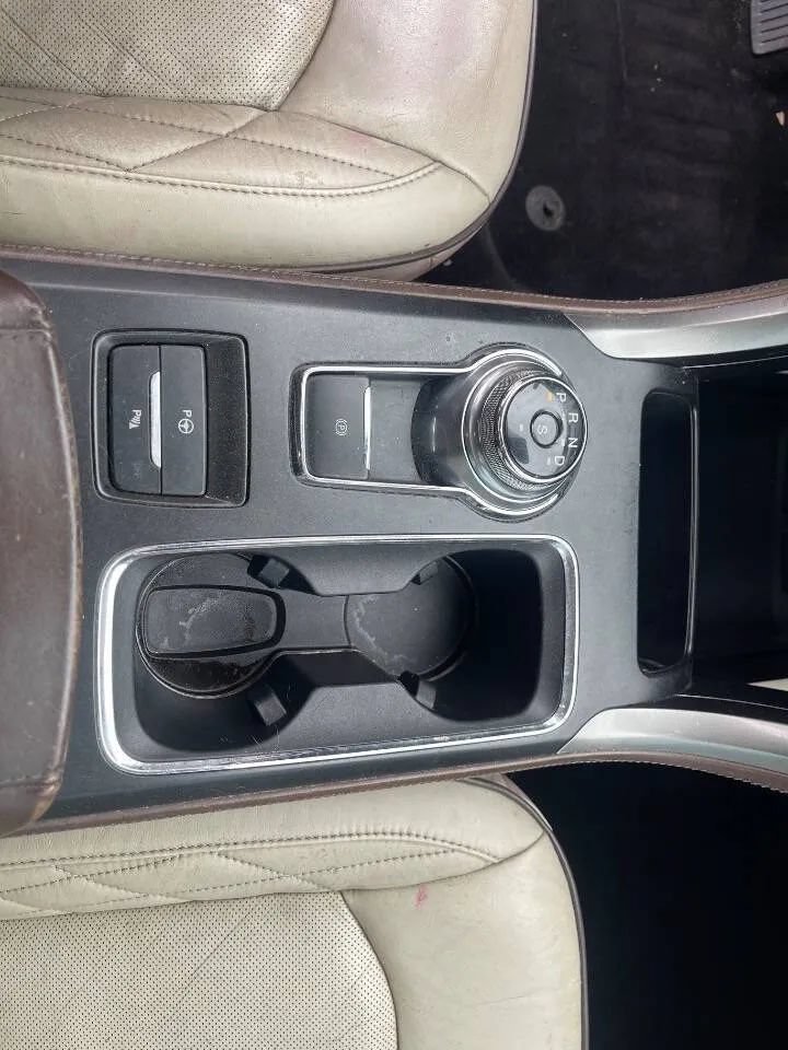 Used 2017 Ford Fusion Platinum FWD image 21