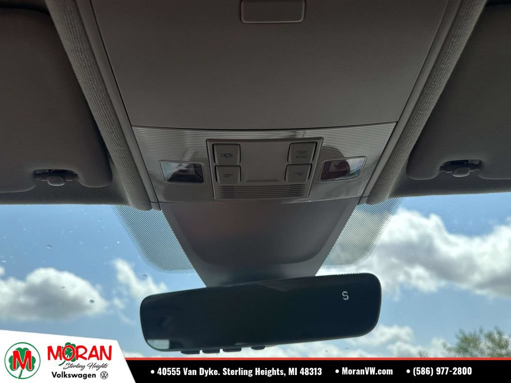 Certified 2024 Volkswagen Tiguan SE AWD/4WD image 30