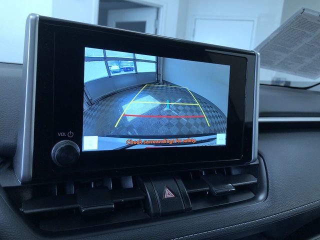 Certified 2025 Toyota RAV4 XLE w/ Convenience Package image 27