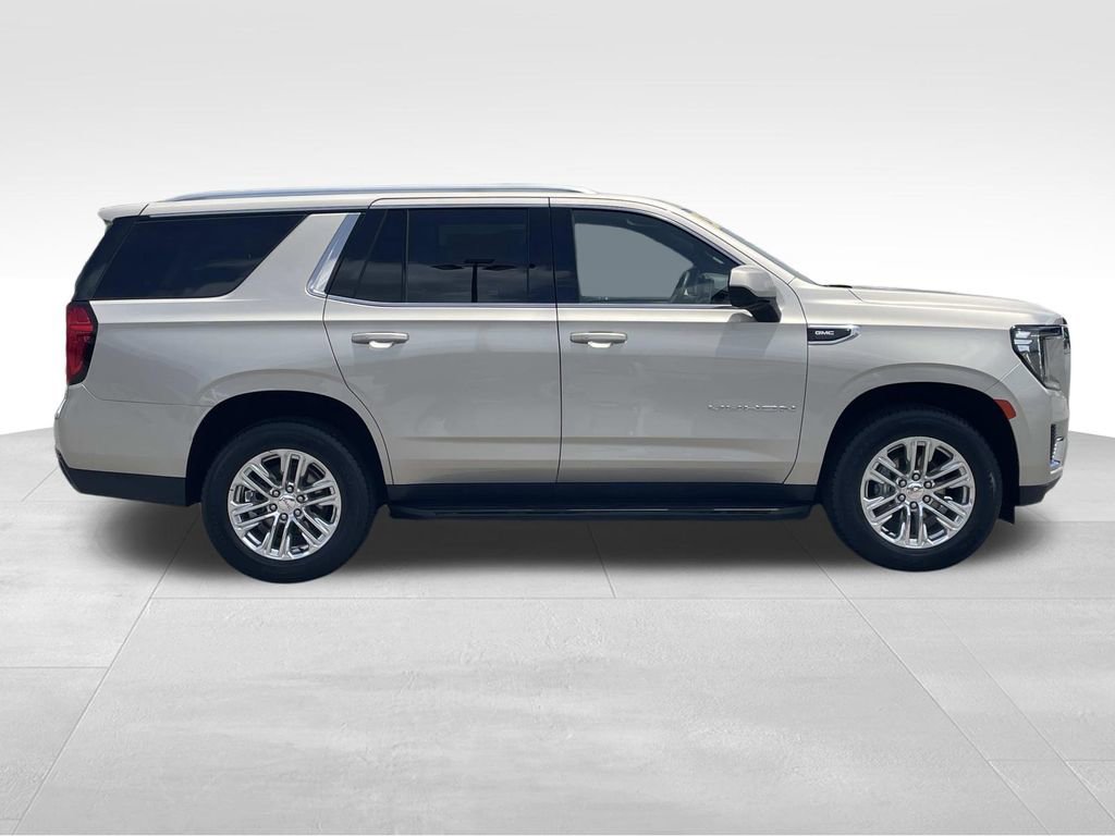 Used 2023 GMC Yukon SLE AWD/4WD image 2