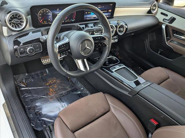 Used 2025 Mercedes-Benz CLA 250 image 10