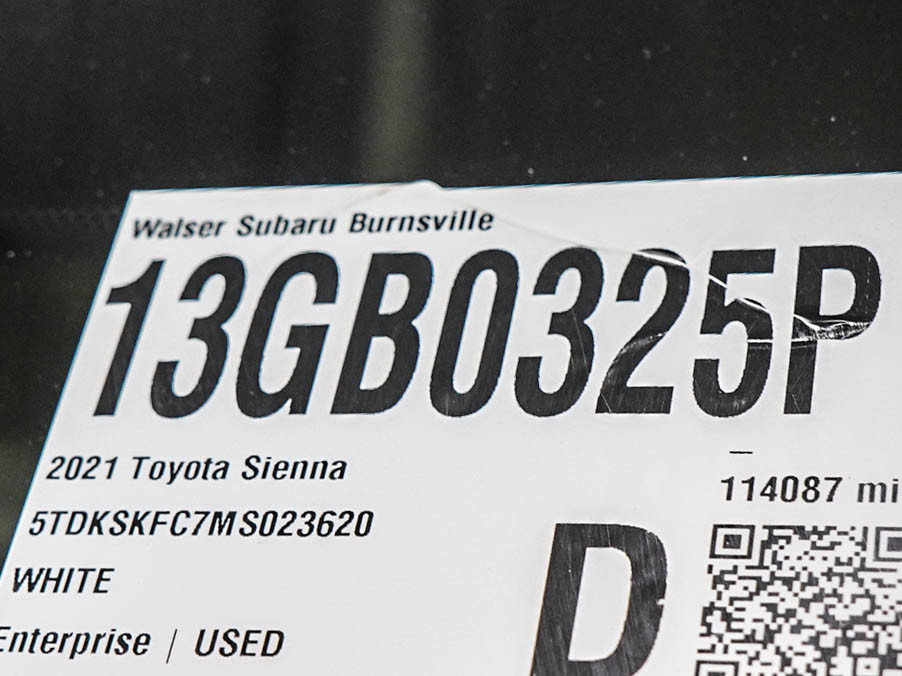 Used 2021 Toyota Sienna LE AWD/4WD image 30