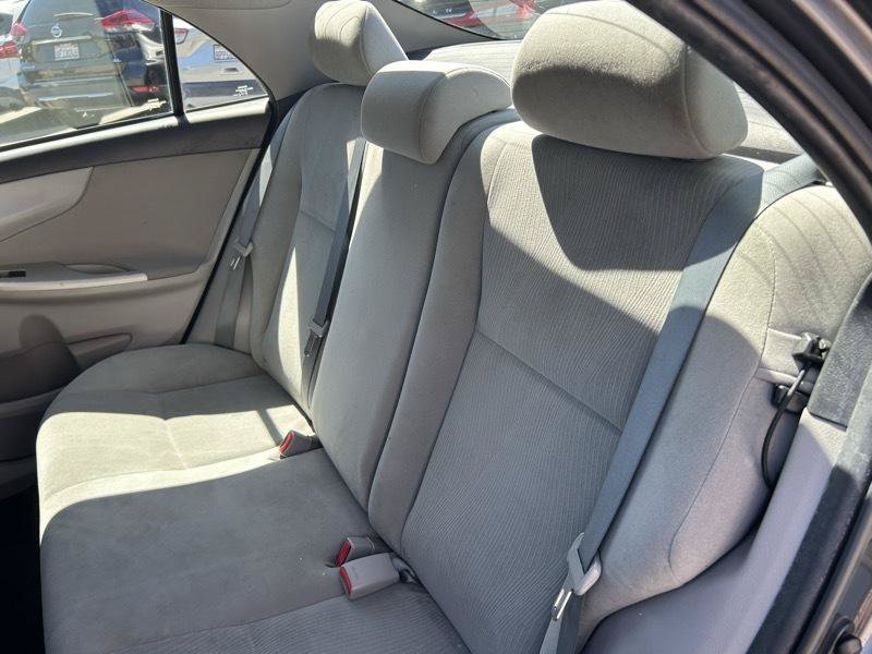 Used 2013 Toyota Corolla LE w/ Premium Pkg FWD image 15