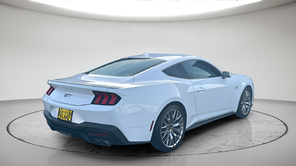 Used 2025 Ford Mustang GT Premium RWD image 6