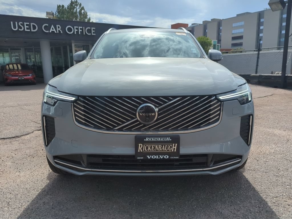 Used 2026 Volvo XC90 B6 Plus AWD/4WD image 2