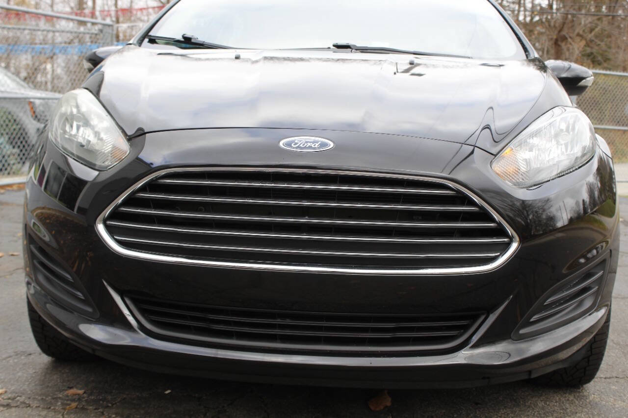 Used 2015 Ford Fiesta SE image 15