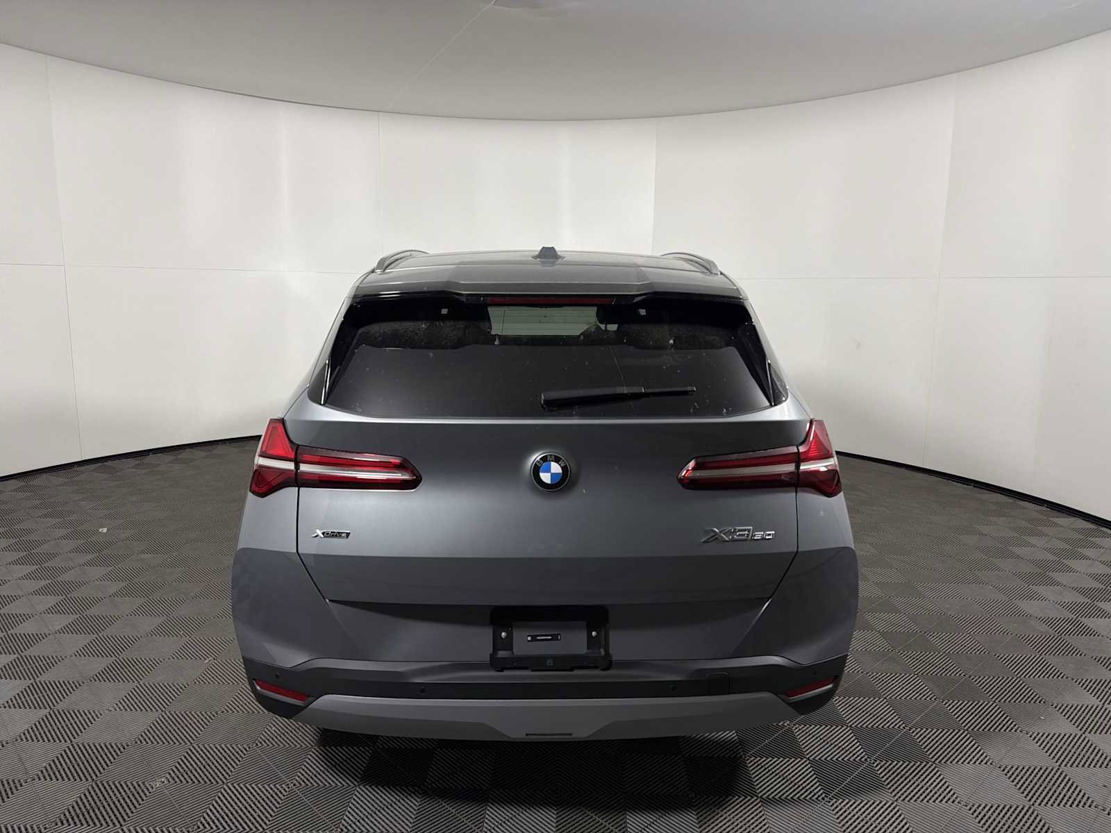 New 2026 BMW X3 xDrive30 w/ Convenience Package image 2