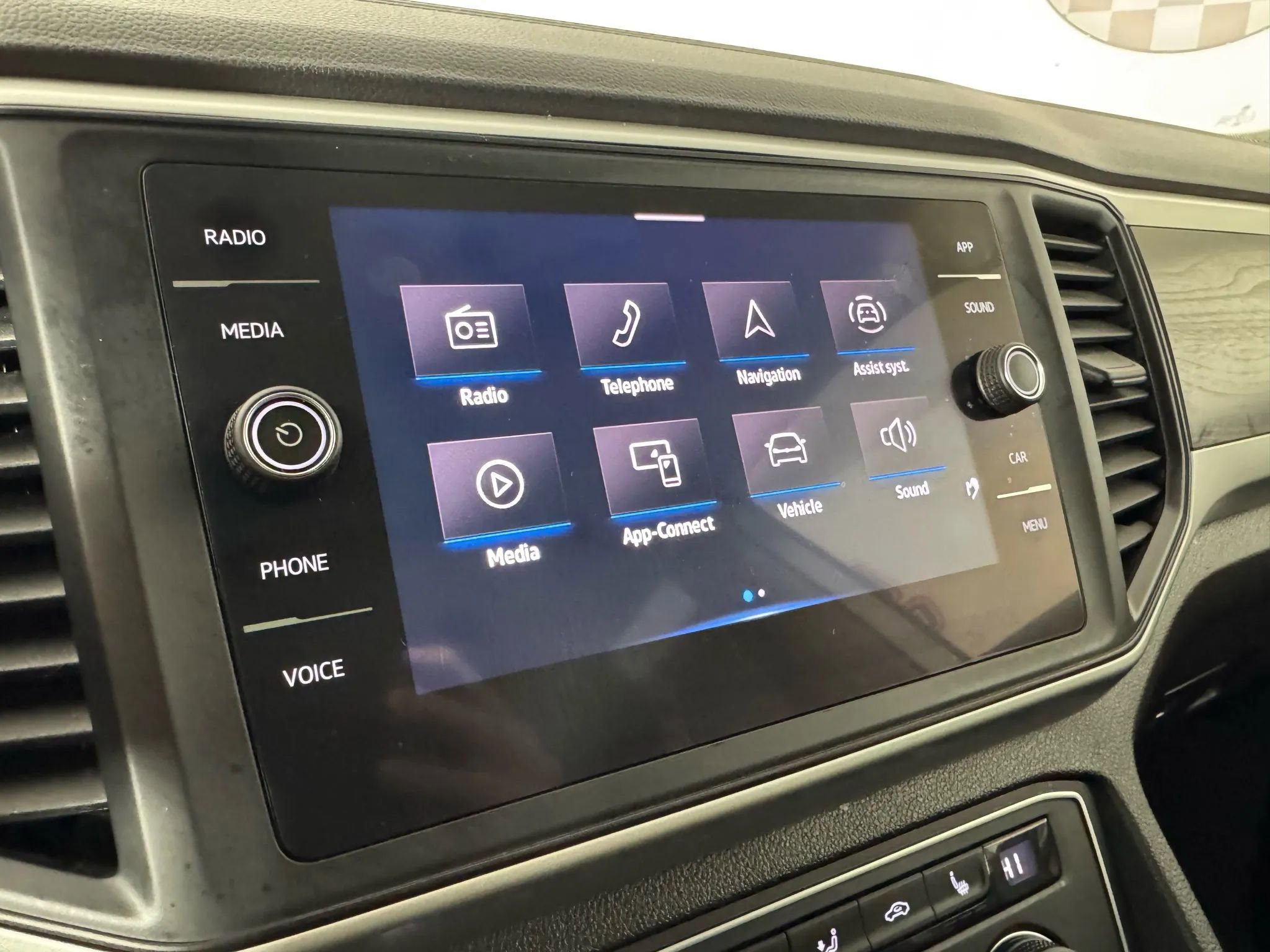 Used 2021 Volkswagen Atlas SE image 20