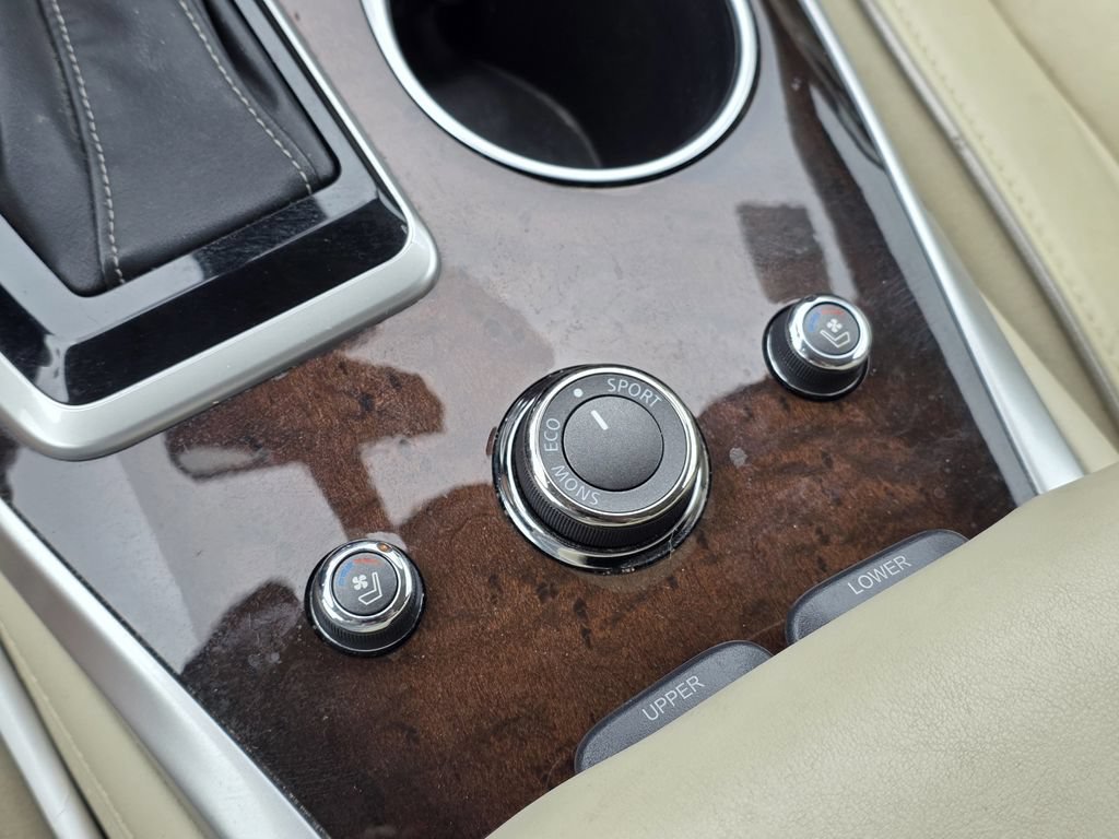 Used 2020 INFINITI QX60 Luxe w/ Sensory Package AWD/4WD image 23