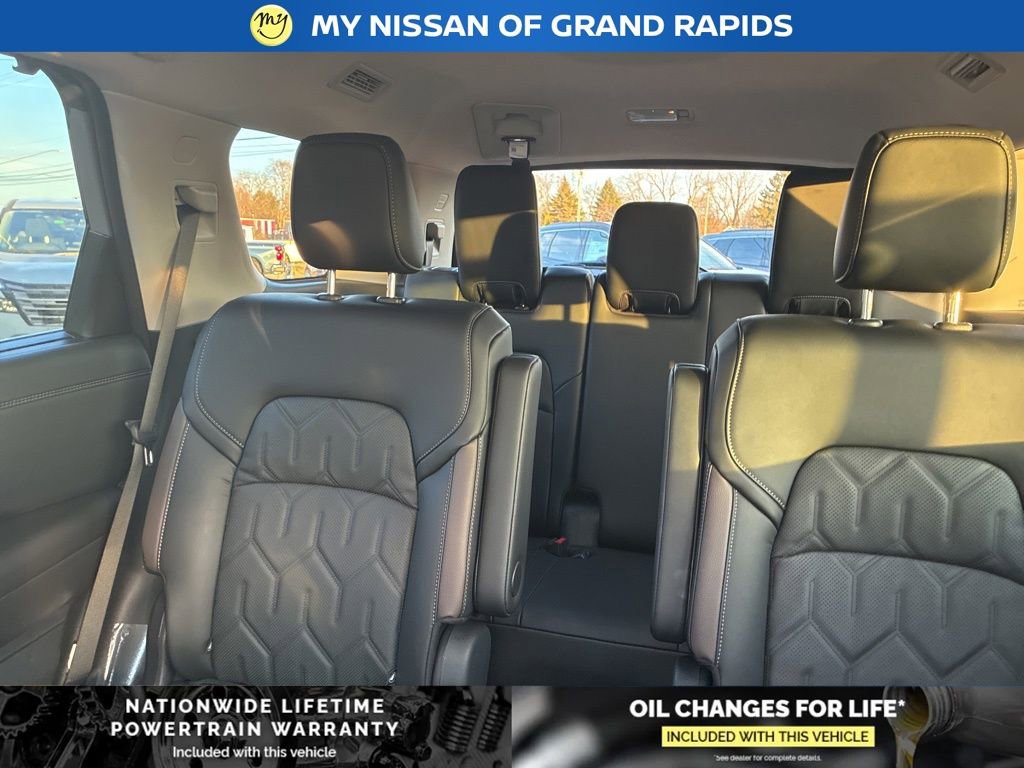 New 2026 Nissan Pathfinder Platinum image 14