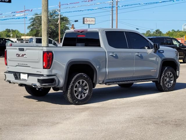 Used 2024 GMC Sierra 1500 AT4 w/ Technology Package AWD/4WD image 4