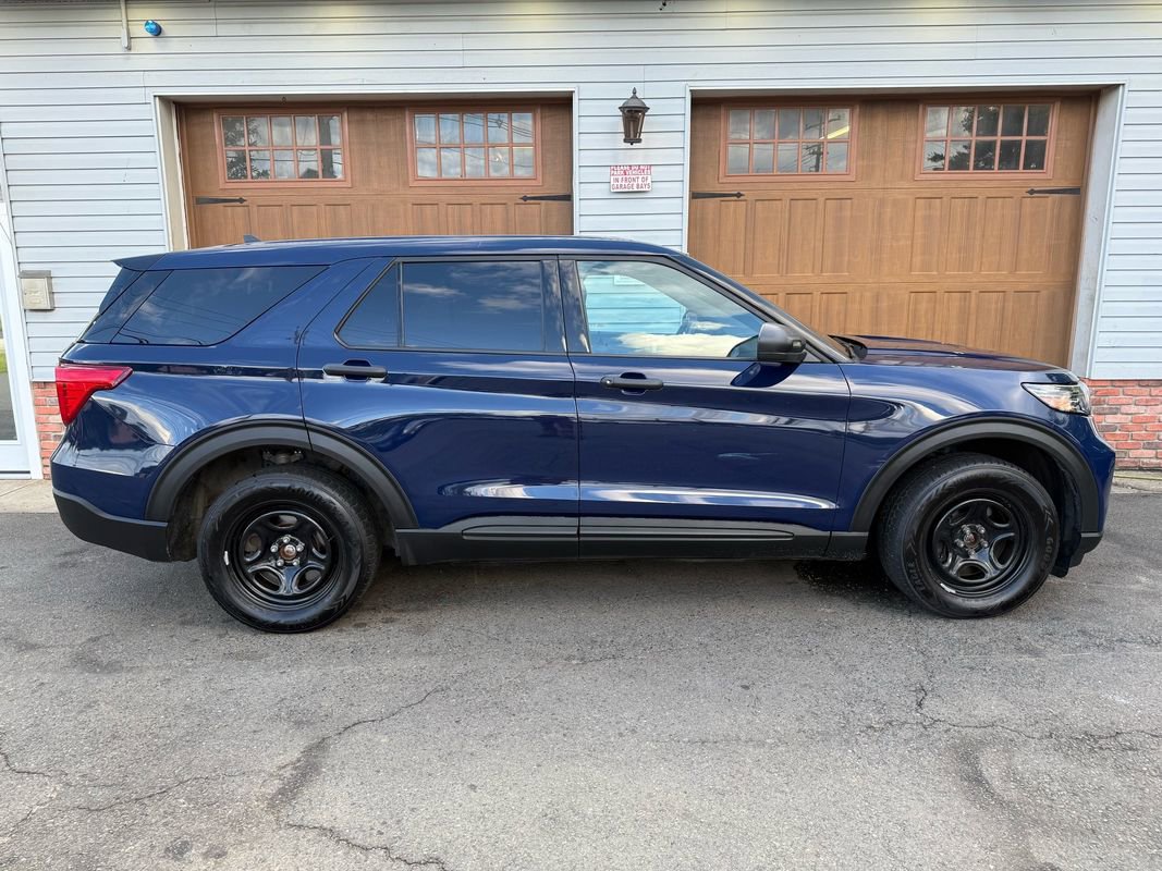 Used 2023 Ford Explorer 4WD Police Interceptor image 2