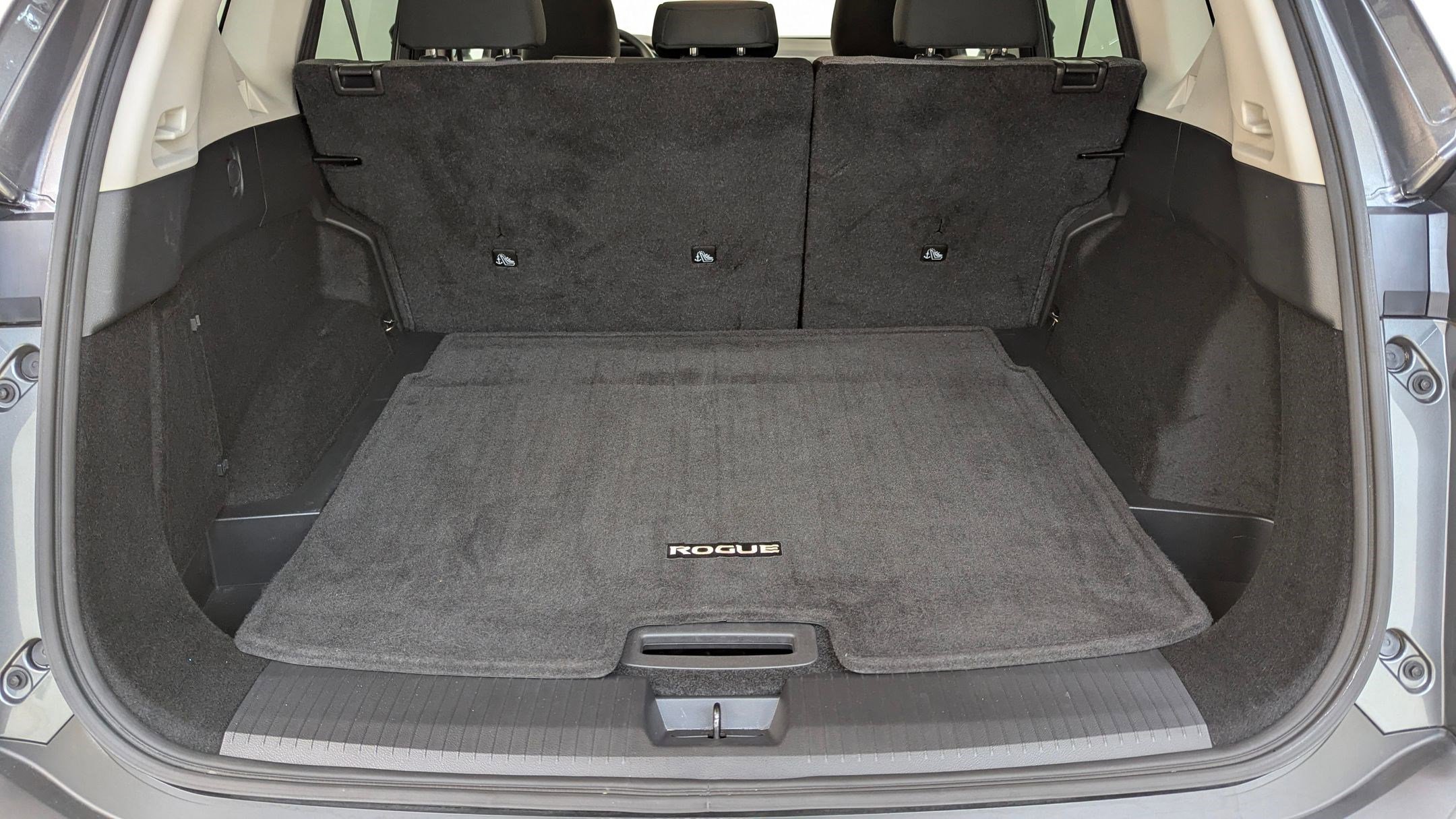 Used 2022 Nissan Rogue SV image 21