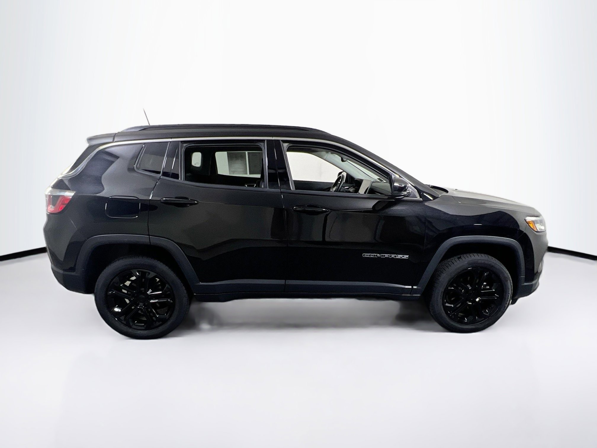 Used 2022 Jeep Compass Limited AWD/4WD image 4
