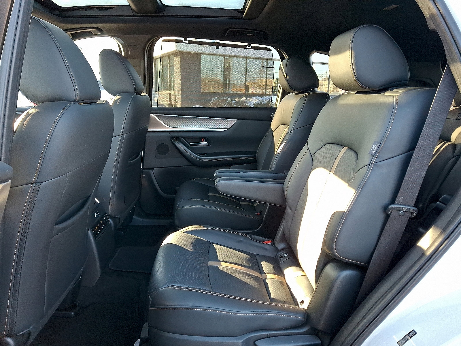 Certified 2024 MAZDA CX-90 Plug-In Hybrid w/ Premium Plus image 12