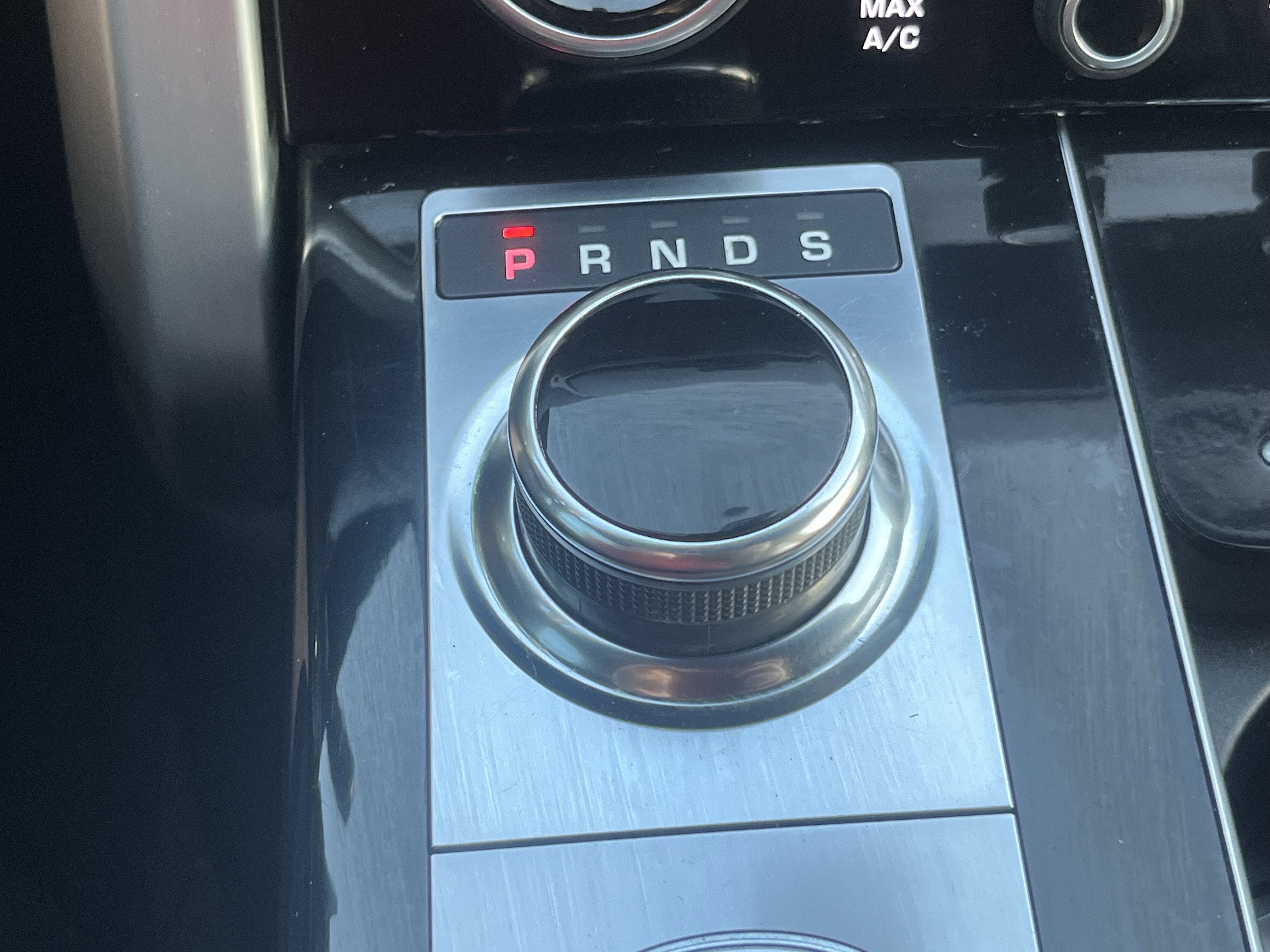 Used 2018 Land Rover Range Rover Supercharged AWD/4WD image 24