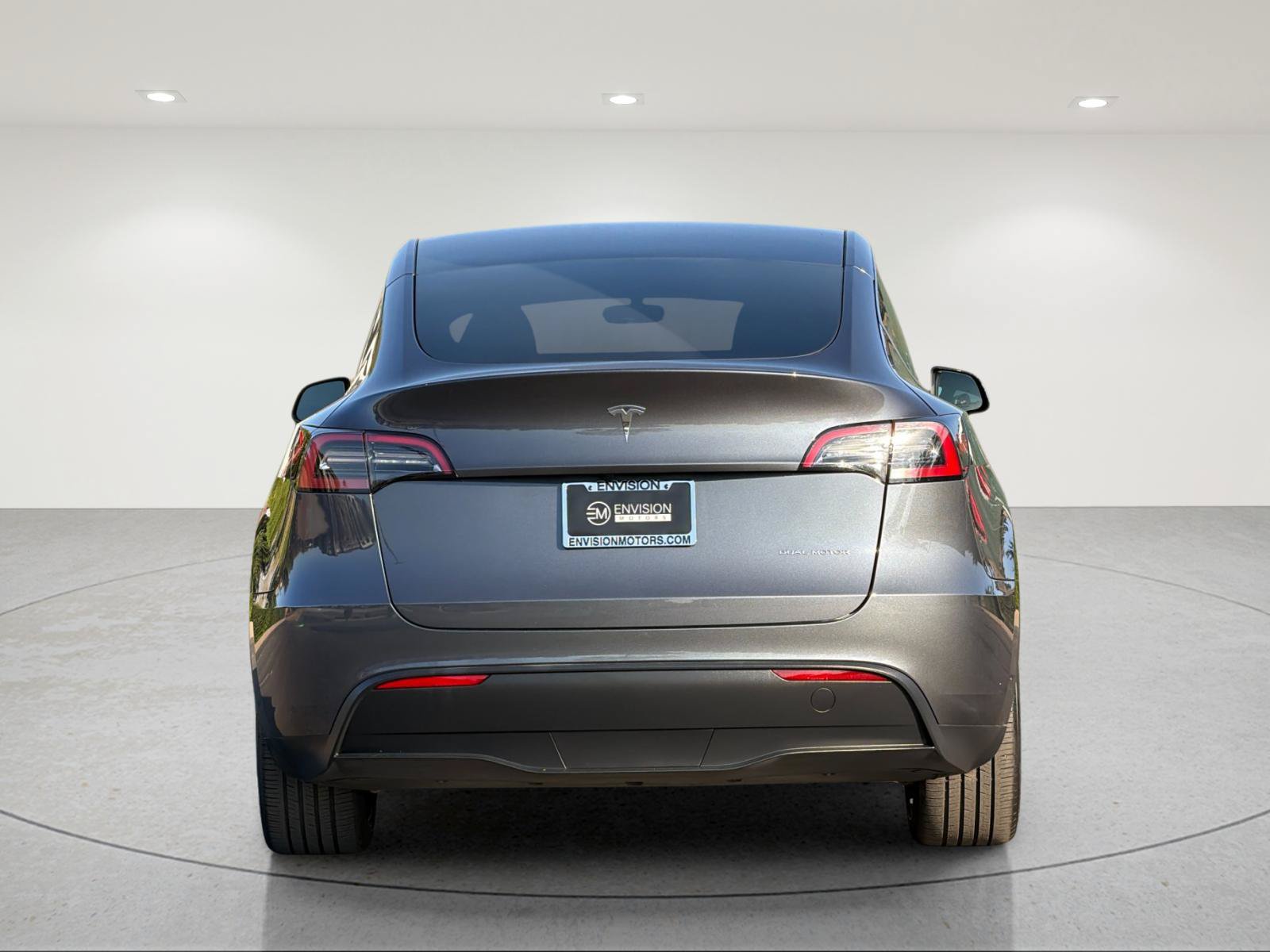Used 2023 Tesla Model Y Long Range AWD/4WD image 4