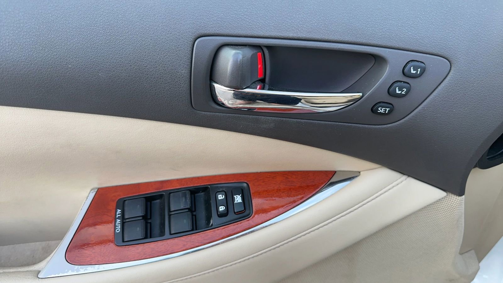 Used 2010 Lexus ES 350 ES 350 Sedan 4D FWD image 25