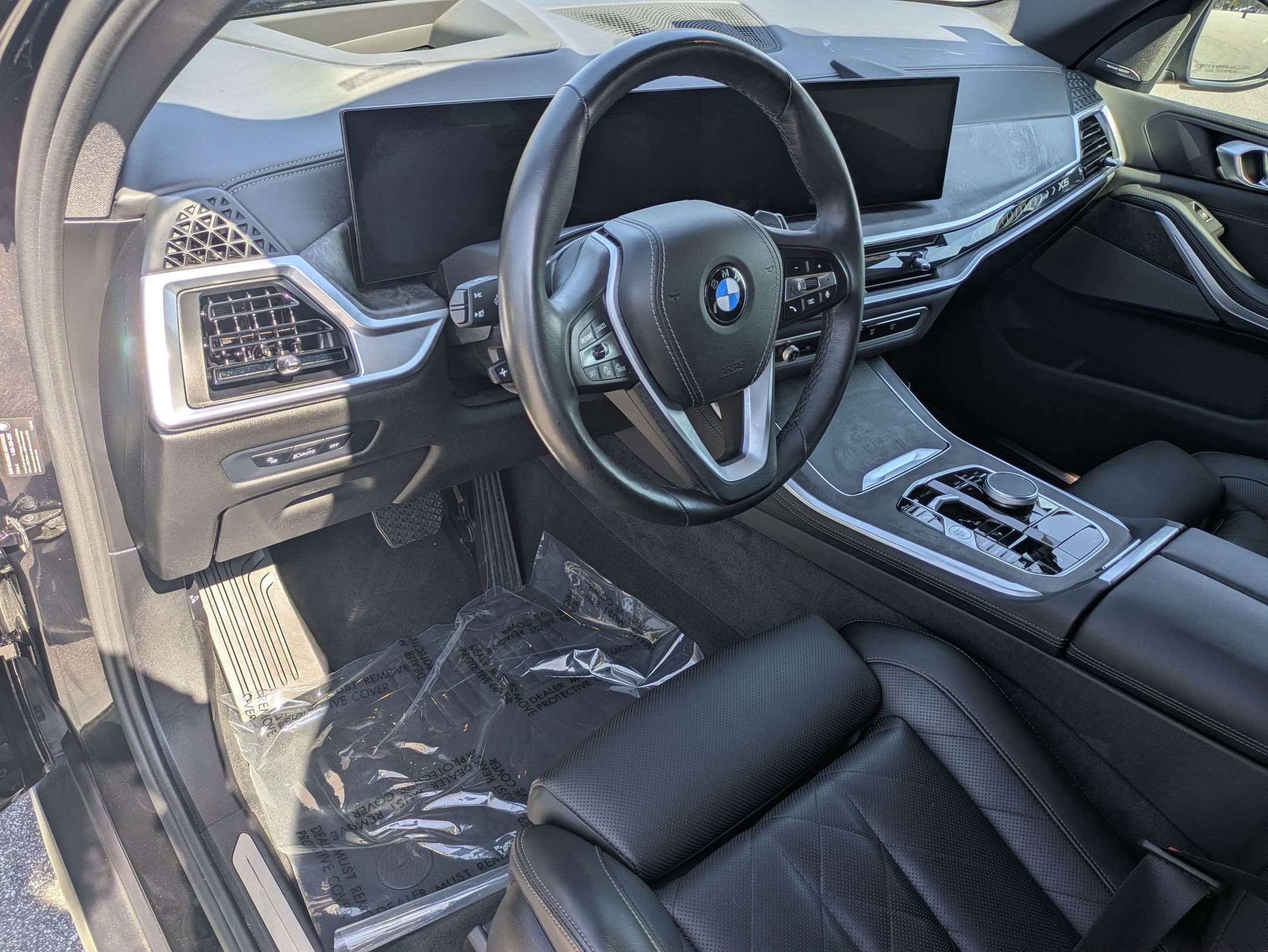 Used 2024 BMW X5 xDrive40i w/ Premium Package image 9