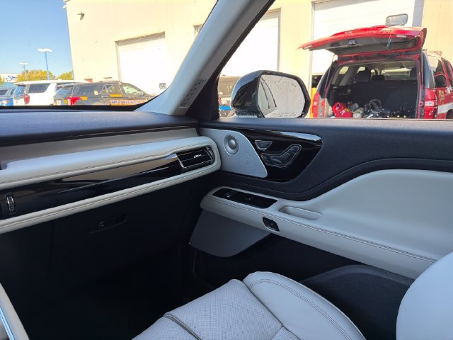 New 2027 Lincoln Aviator Reserve AWD/4WD image 21
