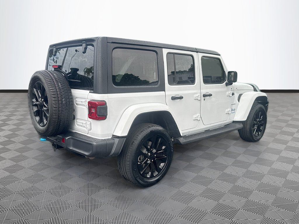 Certified 2022 Jeep Wrangler Unlimited Sahara AWD/4WD image 6