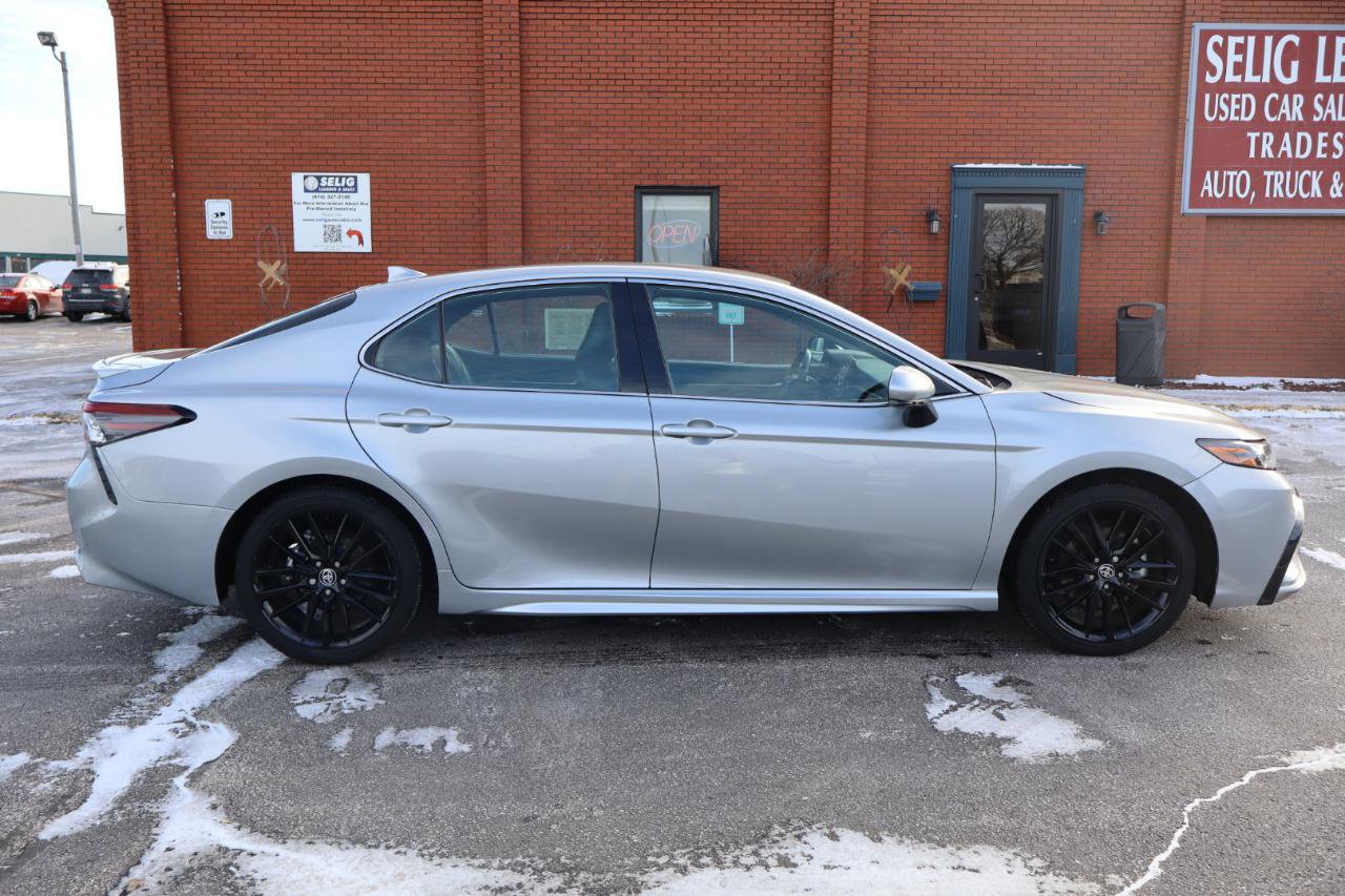 Used 2024 Toyota Camry XSE image 12