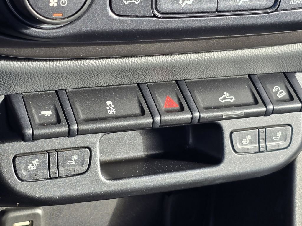 Used 2018 Chevrolet Colorado Z71 AWD/4WD image 9