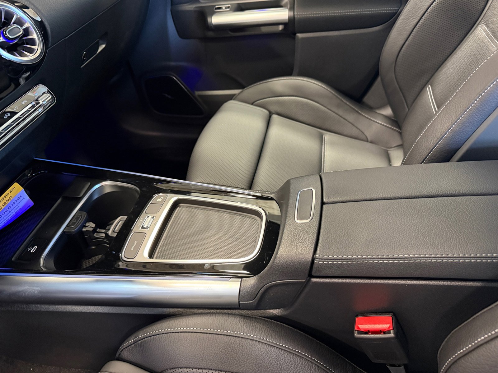 New 2026 Mercedes-Benz GLA 35 AMG 4MATIC image 15