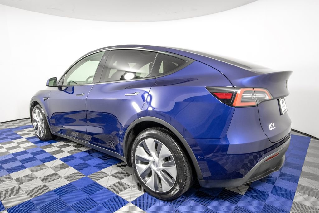 Used 2022 Tesla Model Y Long Range AWD/4WD image 7