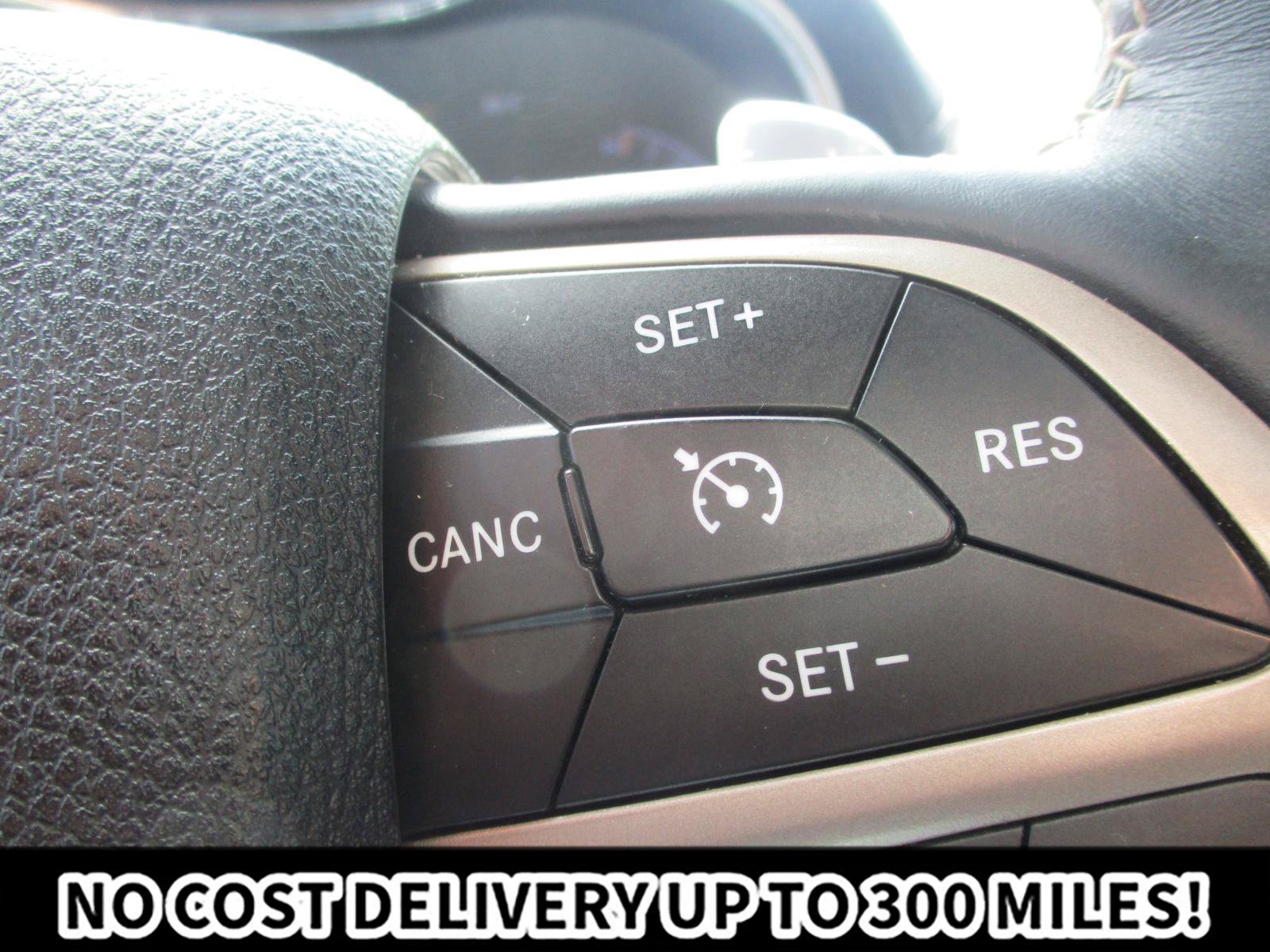 Used 2015 Jeep Grand Cherokee Overland w/ Advanced Technology Group AWD/4WD image 24