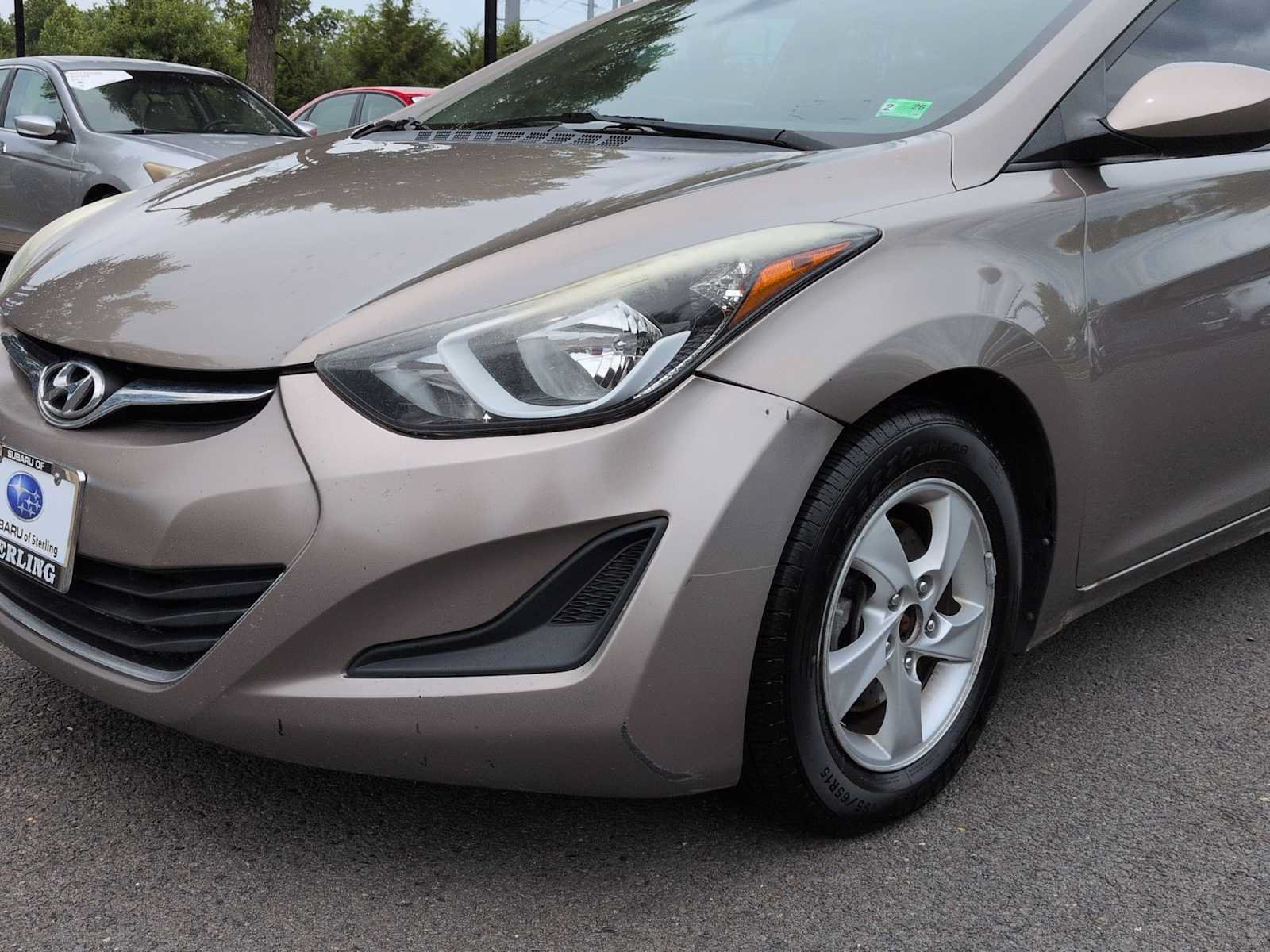 Used 2015 Hyundai Elantra SE FWD image 11