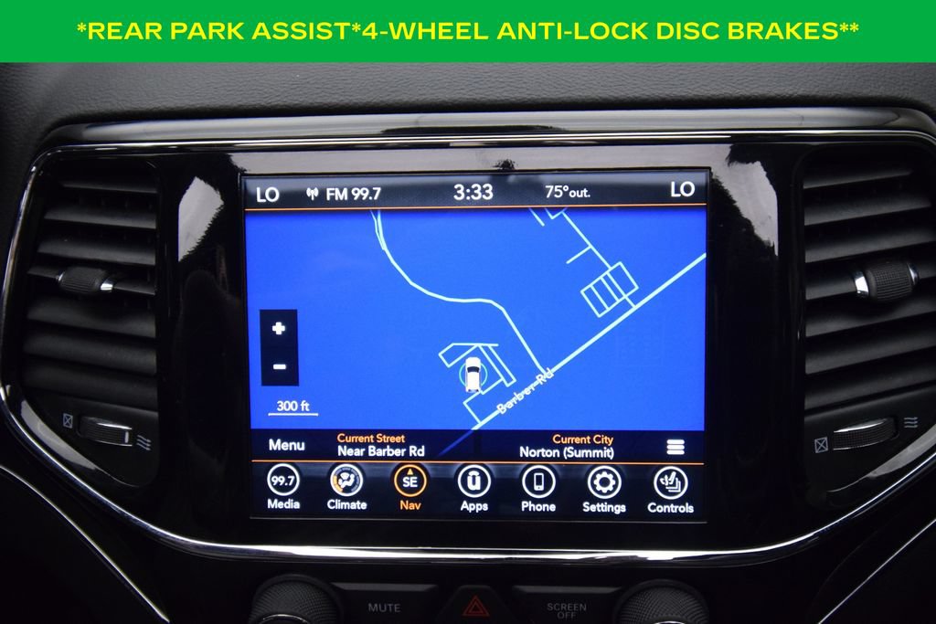 Used 2021 Jeep Grand Cherokee Limited w/ Premium Lighting Group AWD/4WD image 16