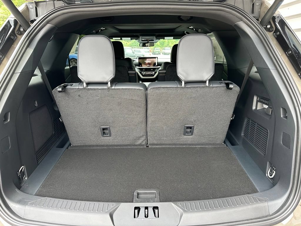 New 2026 Ford Explorer Tremor w/ Tremor Ultimate Package AWD/4WD image 26