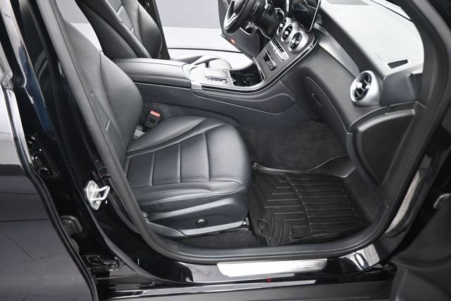 Used 2021 Mercedes-Benz GLC 300 4MATIC image 90