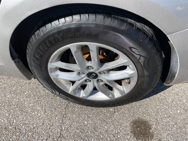 Used 2011 Kia Optima LX image 30