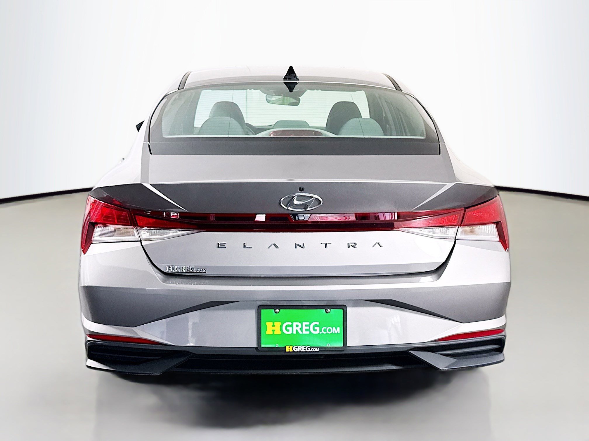Used 2023 Hyundai Elantra SEL w/ Convenience Package FWD image 8