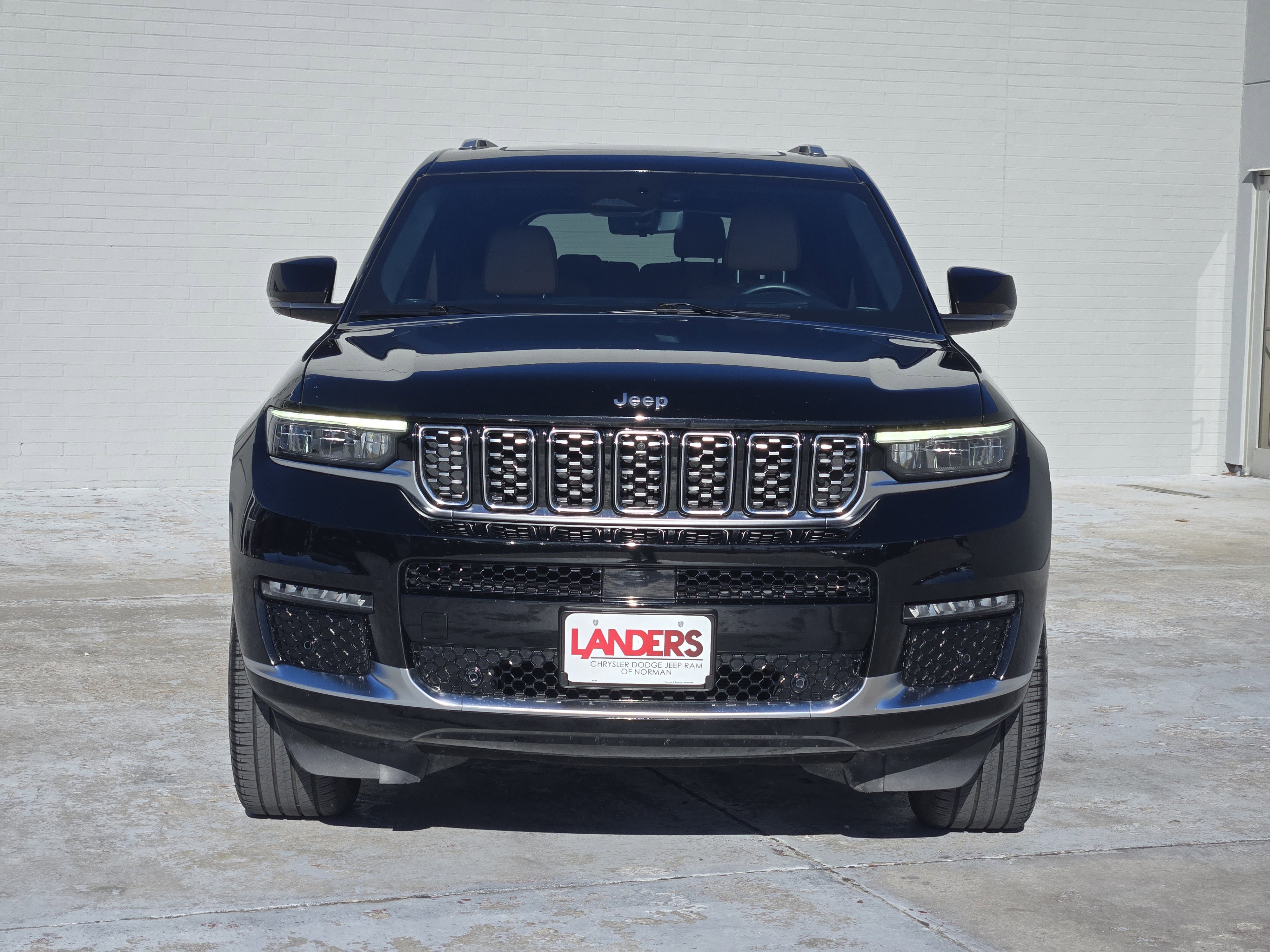 Used 2024 Jeep Grand Cherokee L Summit image 3