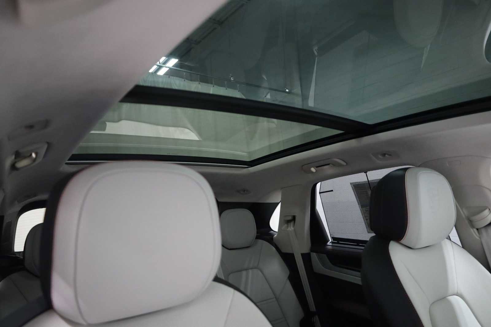 New 2025 Porsche Cayenne GTS image 20