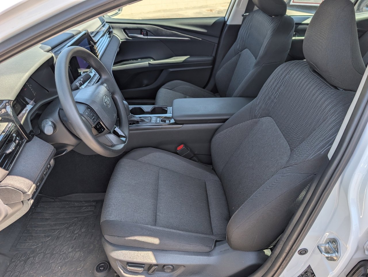 Used 2026 Toyota Camry LE w/ Convenience Package image 2