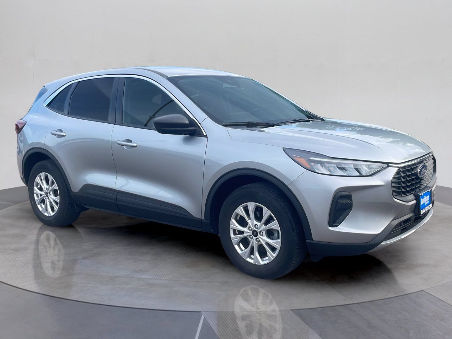 Used 2023 Ford Escape Active w/ Tech Pack #1 AWD/4WD image 10