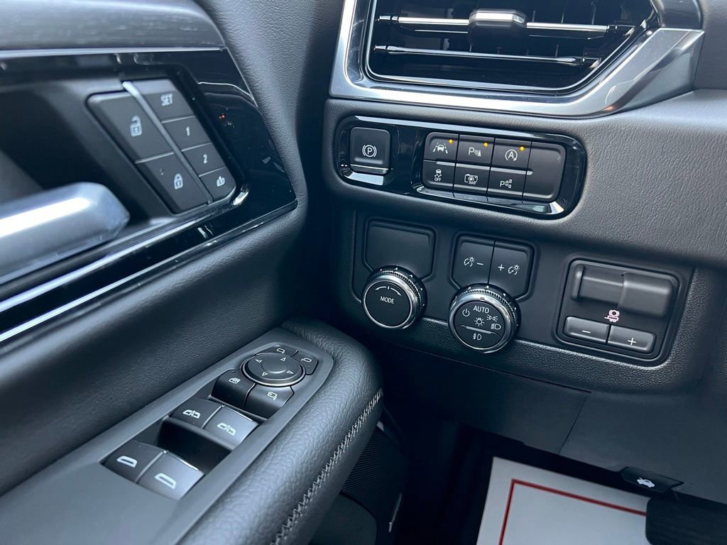 New 2026 GMC Yukon Denali w/ Denali Reserve Package RWD image 19