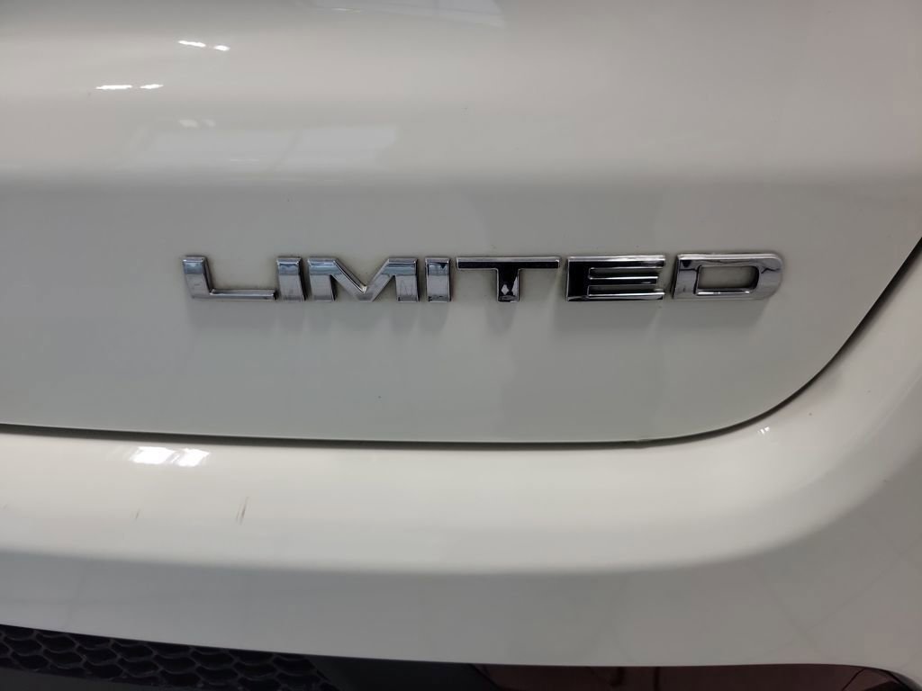 Used 2020 Jeep Compass Limited image 17