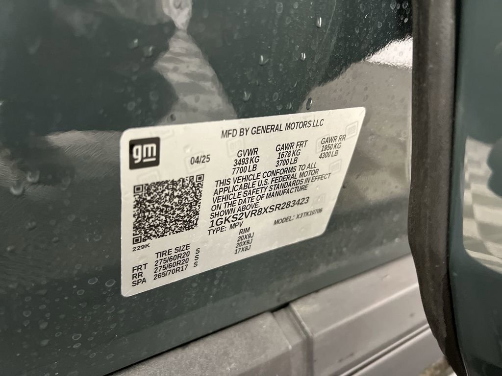 Certified 2025 GMC Yukon AT4 Ultimate w/ LPO, Floor Liner Package AWD/4WD image 34